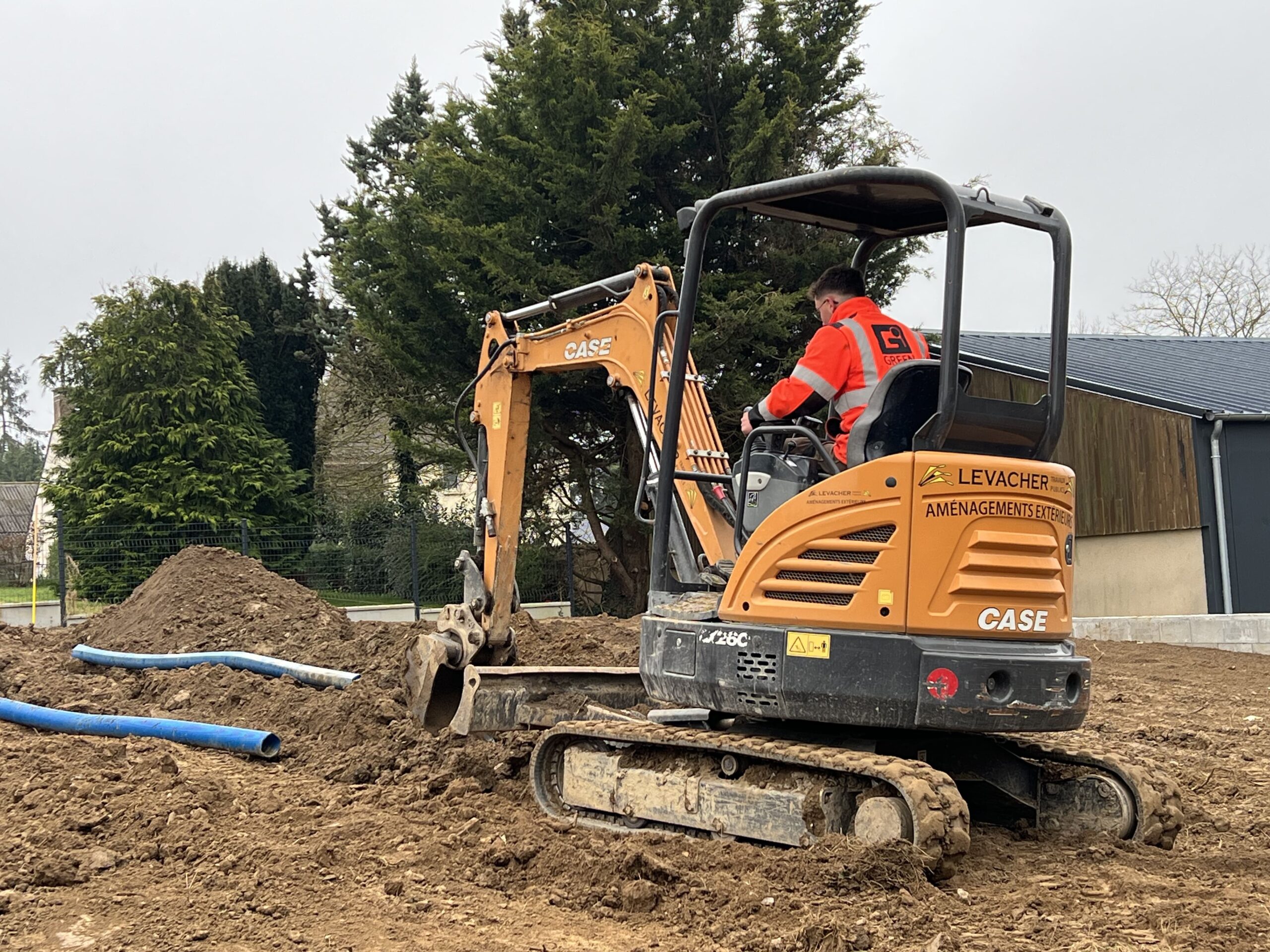 Pelle à Chenilles, LEVACHER TP, Chantier, Terrassement, intérim